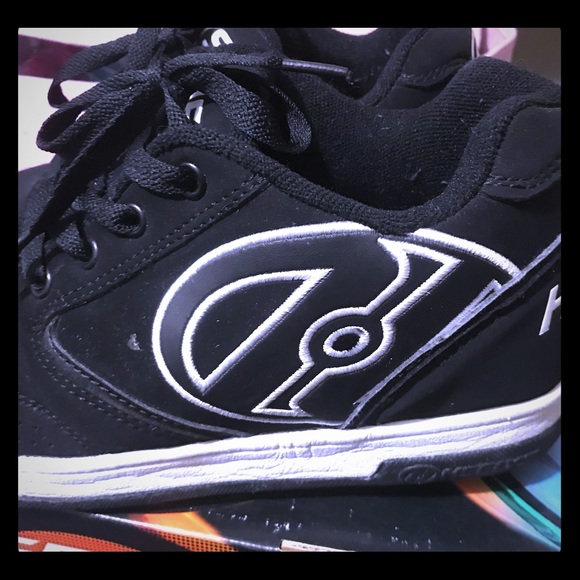 heelys shoes size 4